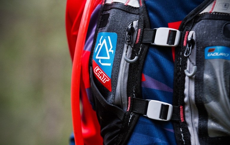 юкзак-гидропак Leatt DBX Enduro Lite WP 2.0 5